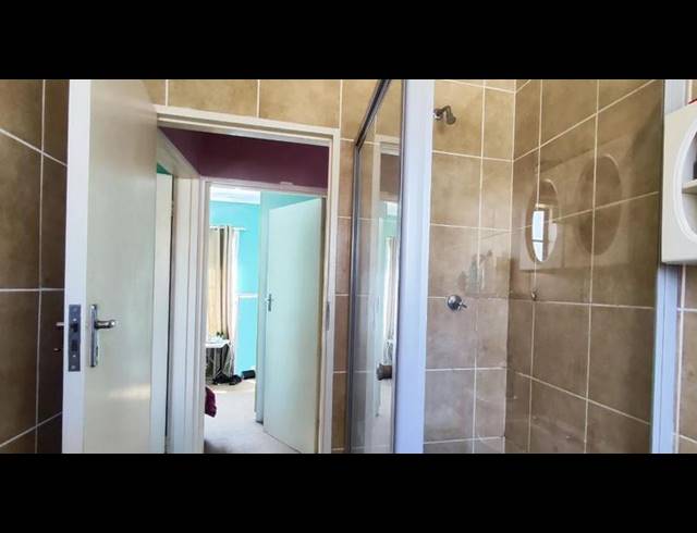 2 BEDROOM APARTMENT FOR SALE IN RAND COLLERIES